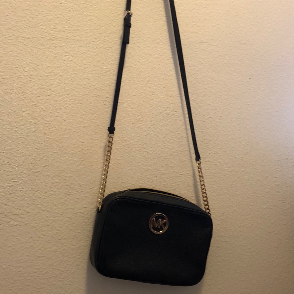 Black Michael Kors, small cross body